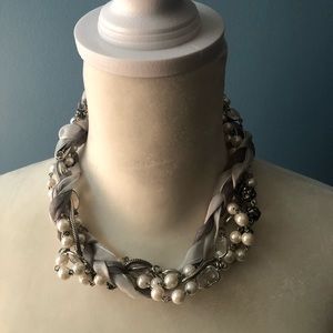 Statement necklace